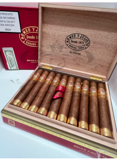 ROMEO Y JULIETA LINEA DE ORO DIANAS